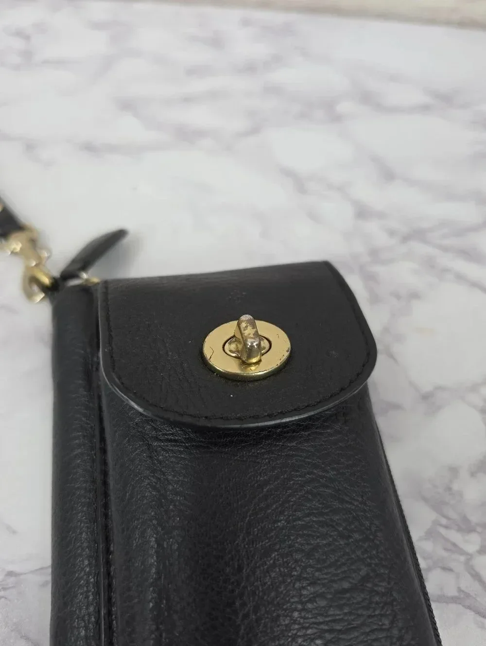 Coach Campbell Vintage Black Leather Wristlet Phone Pouch Gold Turn-Lock SLG
